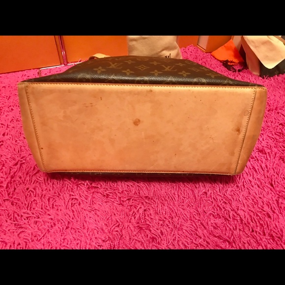 🌷SOLD🌷Authentic Louis Vuitton Cabas Mezzo - Picture 5 of 8